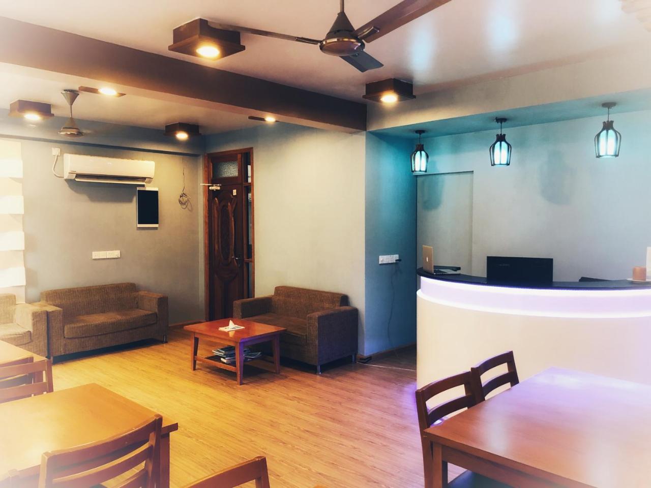 Brize Inn Hulhumalé Extérieur photo